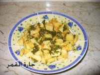 سلطة البطاطا بالكزبره.jpg