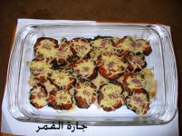صينية الباذنجان والطماط والجبن2.jpg