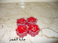 جيلي الفراولة بالرمان بالقلاصات الصغيرة.jpg