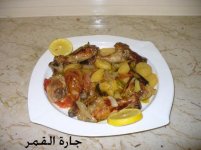 أفخاذ الدجاج بالبصل الأخضر1.jpg